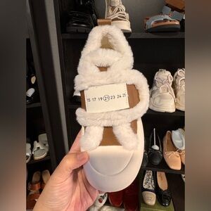 Leather with fur high quality shoes